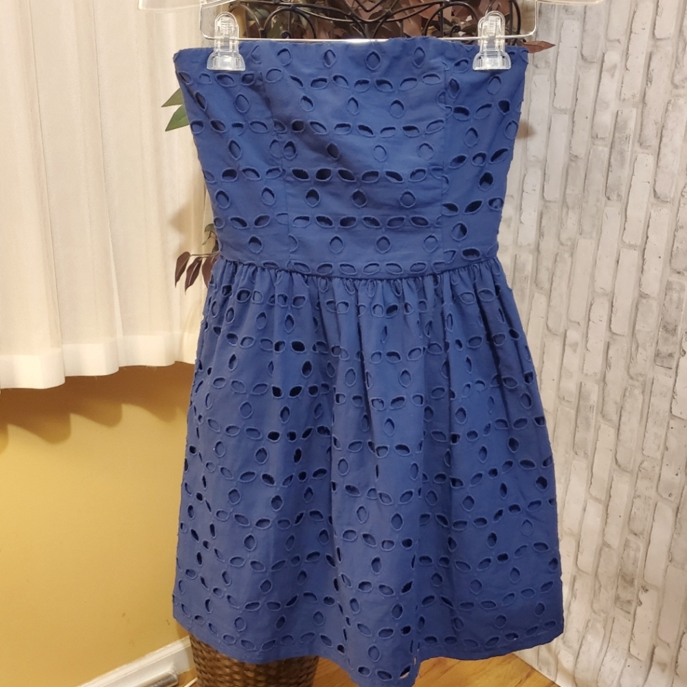 AQUA BLOOMINGDALE'S EYELET NAVY DRESS SIZE M - Picture 2 of 11
